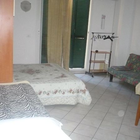 Villamareblu Вентимилья Номер фото